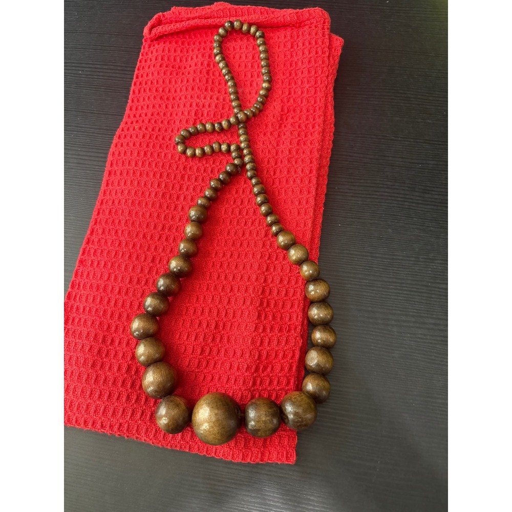 Vintage wood beaded necklace 15"